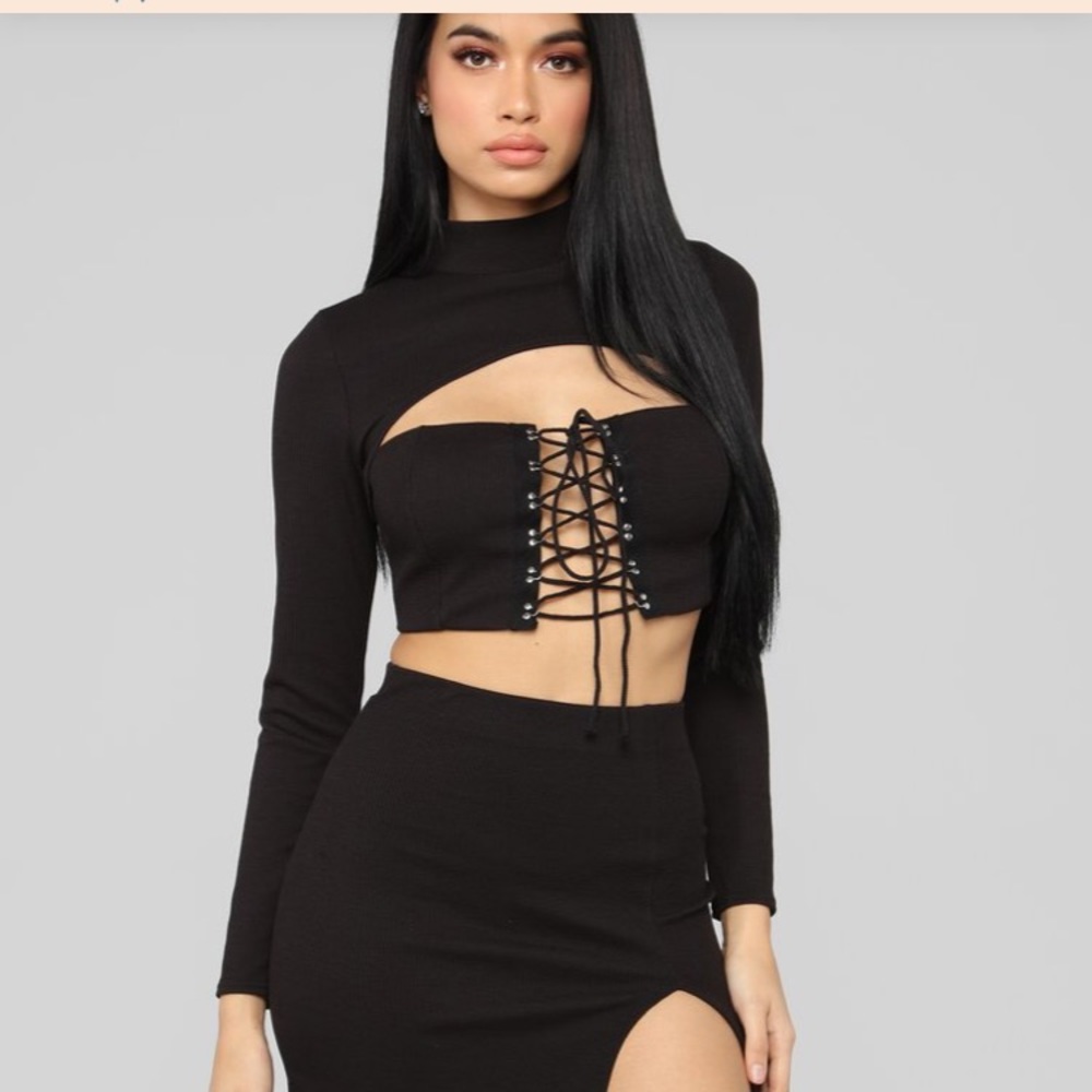Fashion Nova Ezra Cut out Skirt Set 🖤